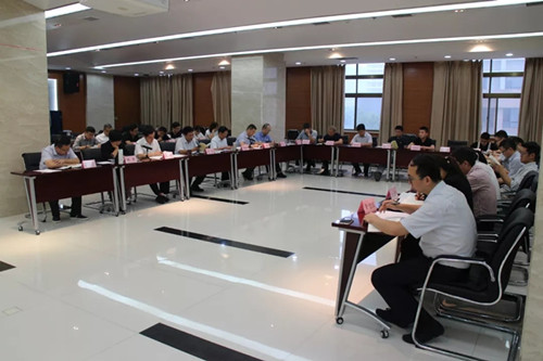 西投控股開展“不忘初心，牢記使命”主題教育“讀書班”學習會議