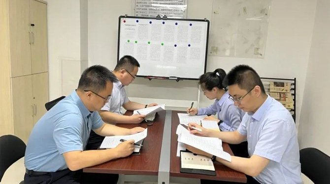 扶貧基金黨支部、第八黨支部、第四黨支部開展主題活動