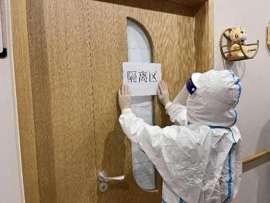 疫情防控不松懈，應(yīng)急演練筑防線